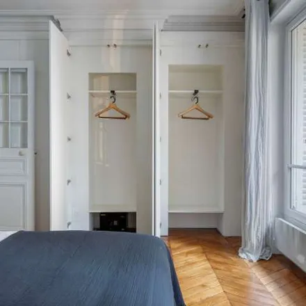 Image 4 - 13 Rue Choron, 75009 Paris, France - Apartment for rent