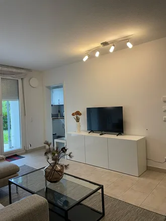 Rent this 1 bed apartment on Prinzregentenhof in Einsteinstraße, 81677 Munich