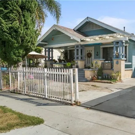 Buy this 12 bed house on Park Court in Long Beach, CA 90813