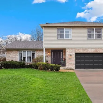 Buy this 3 bed house on 10698 Green Valley Drive in Palos Hills, IL 60465