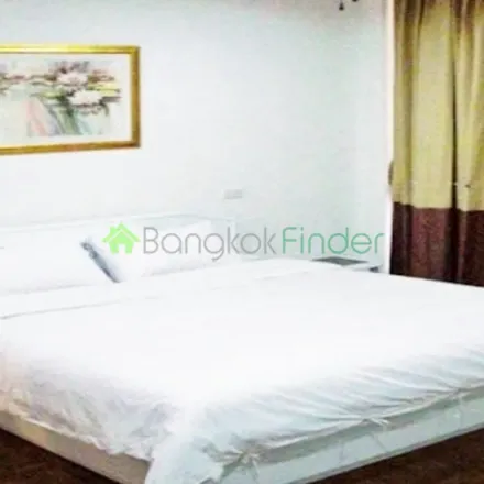 Rent this 2 bed apartment on 61/4-5 in Soi Thong Lo 1, Vadhana District