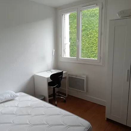 Rent this 1 bed apartment on 44B Rue des Trente-Six Ponts in 31400 Toulouse, France