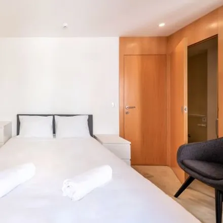 Rent this 6 bed room on Rua dos Poiais de São Bento 111 in 113, 1200-321 Lisbon
