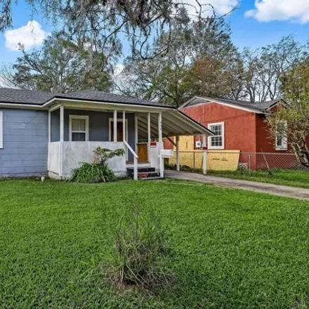 Buy this 2 bed house on 936 Saranac Street in Jacksonville, FL 32254