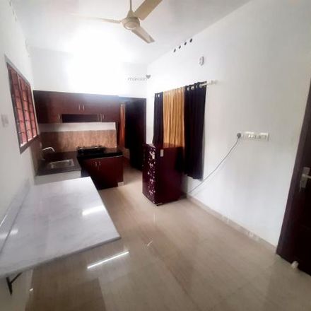Rent this 1 bed apartment on Reliance Digital in Salem-Kochi-Kanyakumari Highway, Edappally