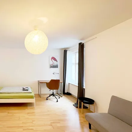 Image 2 - Torstraße 220, 10115 Berlin, Germany - Apartment for rent