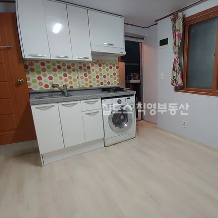 Rent this studio apartment on 서울특별시 광진구 화양동 36-46