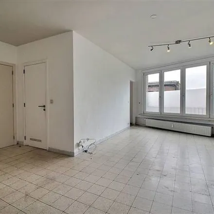 Image 1 - Place Vauban 23, 6000 Charleroi, Belgium - Apartment for rent