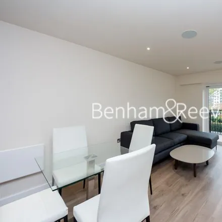 Rent this 1 bed apartment on Gull House in Beaufort Square, London