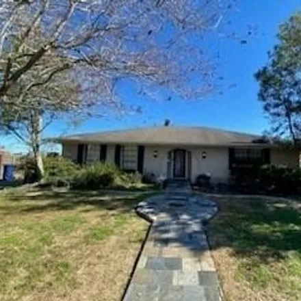 Rent this 3 bed house on 713 Marlene Drive in Gretna, LA 70056