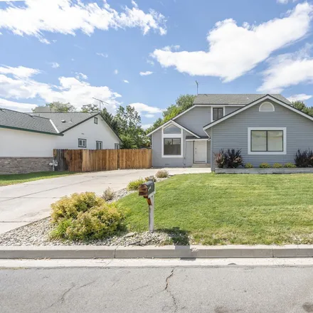 Buy this 3 bed house on 6852 Sunkist Drive in Washoe County, NV 89436