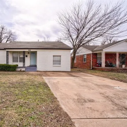 Rent this 3 bed house on 2052 Churchill Way in The Village, Oklahoma County