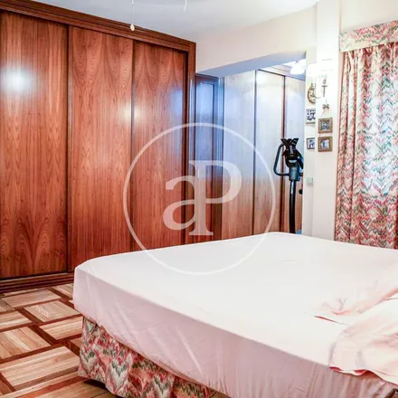 Rent this 2 bed apartment on Bankinter in Calle del Marqués de Riscal, 28010 Madrid