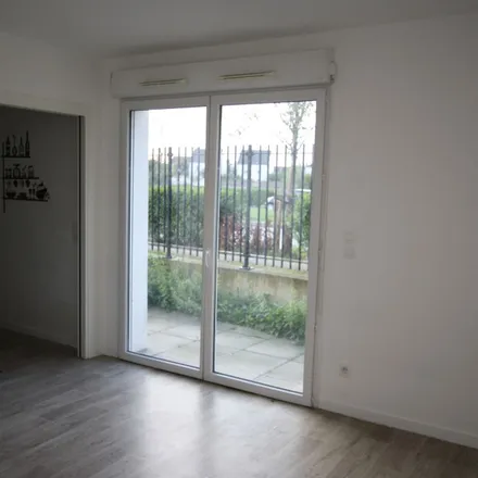 Rent this 1 bed apartment on 5 Rue Georges Landre in 45000 Le Leurrier, France