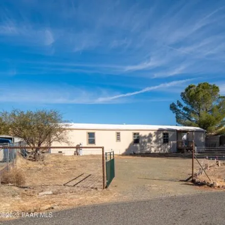 Buy this studio apartment on 20954 East Cactus Wren Drive in Yavapai County, AZ 86333