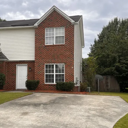 Image 1 - 2515 Bluff View Court, Greenville, NC 27834, USA - Townhouse for sale