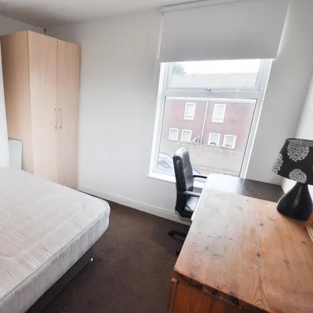 Image 7 - Chester Street, Newcastle upon Tyne, NE2 1DD, United Kingdom - Townhouse for rent
