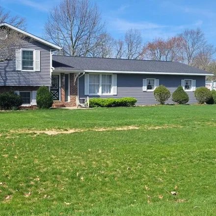 Buy this 4 bed house on 56708 Tamarac Lane in Lockport Township, MI 49093