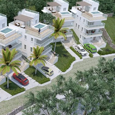 Image 8 - Luxury Villas $ 321 - House for sale