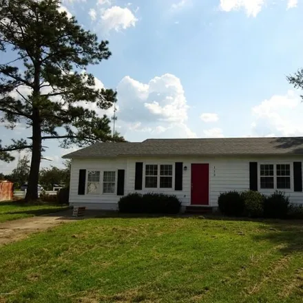 Rent this 3 bed house on Living Water Christian School in Gum Branch Road, Jacksonville