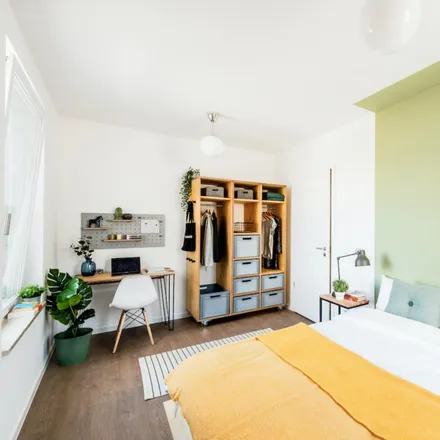 Rent this 5 bed room on E3 in Klara-Franke-Straße 20, 10557 Berlin