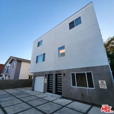Rent this 3 bed townhouse on 967 North Wilton Place in Los Angeles, CA 90038