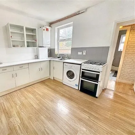 Image 3 - 51 Hall Road, London, E15 2BT, United Kingdom - Townhouse for rent