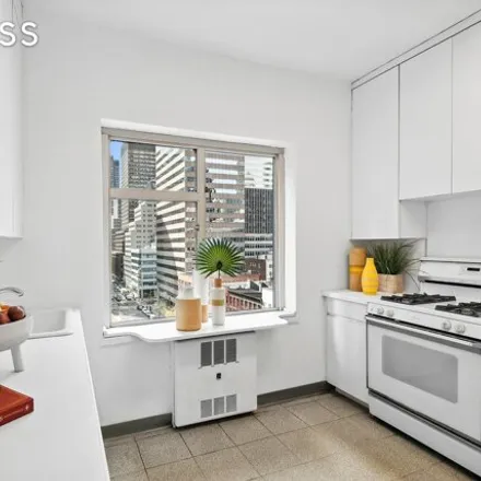Image 5 - 200 East 57th Street, New York, NY 10022, USA - Apartment for sale