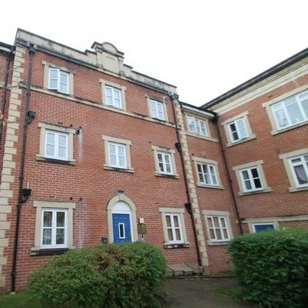 Rent this 2 bed apartment on Talfourd way in Redhill, RH1 6GF