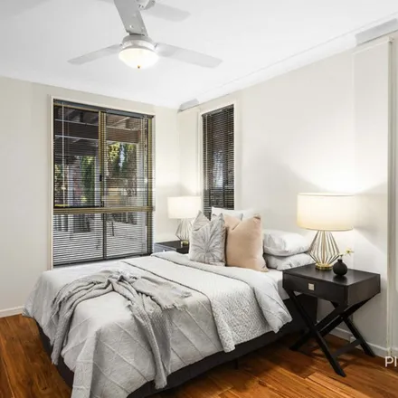 Rent this 5 bed apartment on 54 Hathway Street in Mount Gravatt East QLD 4122, Australia