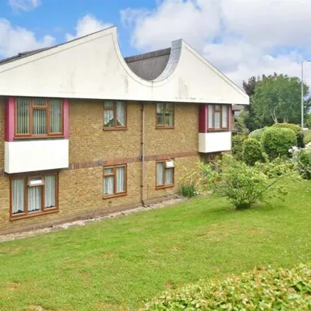 Buy this 1 bed apartment on Paddock Close in Outwood Common Road, Great Burstead