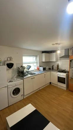 Rent this studio apartment on The Junction in Cathall Road, London
