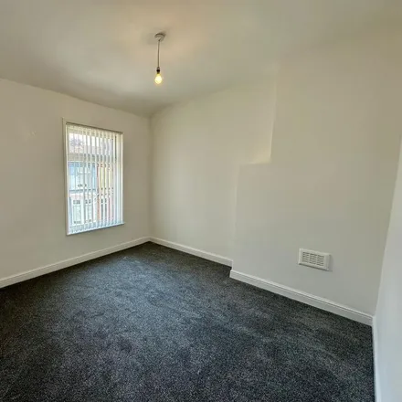 Image 7 - Fourth Avenue, Liverpool, L9 9DT, United Kingdom - Townhouse for rent
