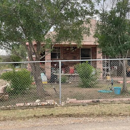 Image 1 - 65 Six Shooter Road, Loma Linda Number 1 Colonia, Maverick County, TX 78852, USA - House for sale