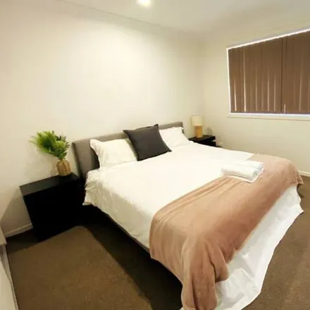 Image 5 - Kellyville NSW 2155, Australia - House for rent