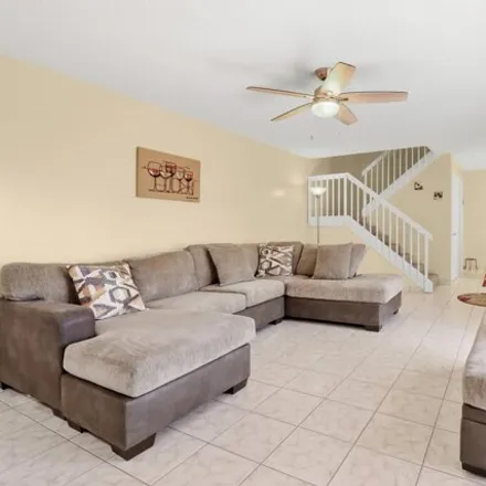 Image 9 - 4100 41st Way, West Palm Beach, FL 33407, USA - Townhouse for sale