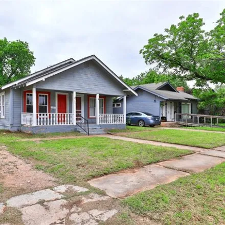 Image 2 - 721 Peach Street, Abilene, TX 79602, USA - House for sale
