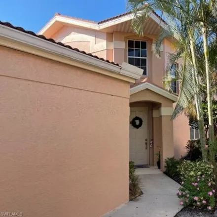 Buy this 3 bed house on 2005 Crestview Way Unit 121b in Naples, Florida