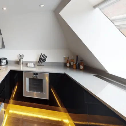 Image 2 - 55-73 Duke Street, London, W1K 5NP, United Kingdom - Apartment for rent