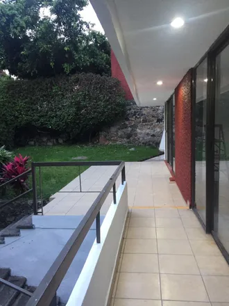 Rent this 1studio house on Calle Isidro Fabela in Satélite, 62450 Cuernavaca