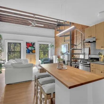 Image 3 - 485 West 22nd Street, New York, NY 10011, USA - Townhouse for sale
