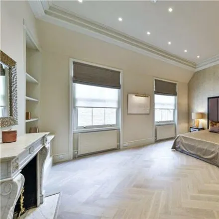 Image 5 - 2 Gore Street, London, SW7 5PF, United Kingdom - Room for rent