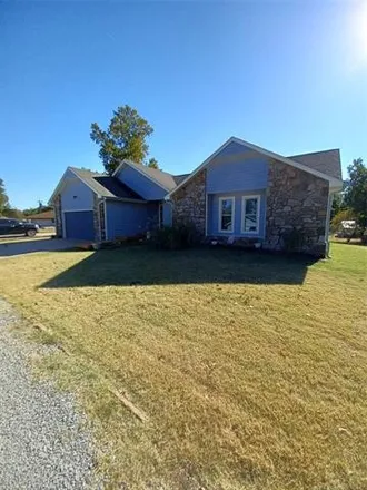 Buy this 3 bed house on 1604 Edgewood Drive in Okmulgee County, OK 74447