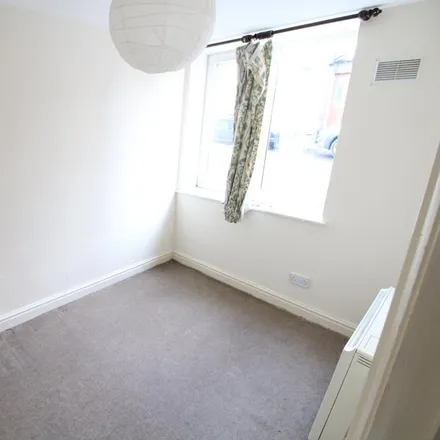 Image 7 - The Childcare Academy, Adelaide Street, Luton, LU1 5BD, United Kingdom - Apartment for rent