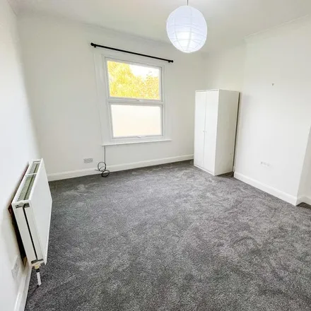 Image 7 - St Agnes Centre, Caddington Road, Childs Hill, London, NW2 1DQ, United Kingdom - Apartment for rent