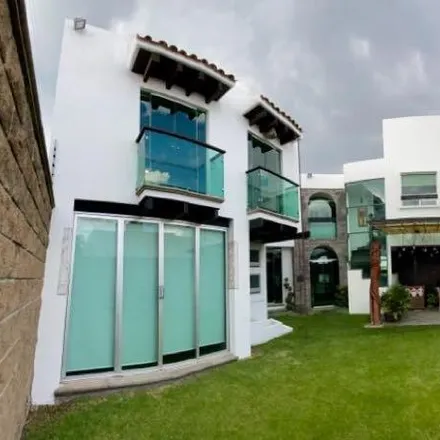 Buy this studio house on Torres Médicas Angelópolis in Periférico Ecológico 3507, 72820 Tlaxcalancingo (San Bernardino)