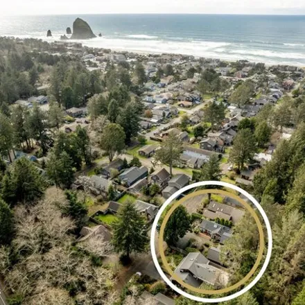 Image 6 - 359 East Monroe Street, Cannon Beach, Clatsop County, OR 97110, USA - House for sale