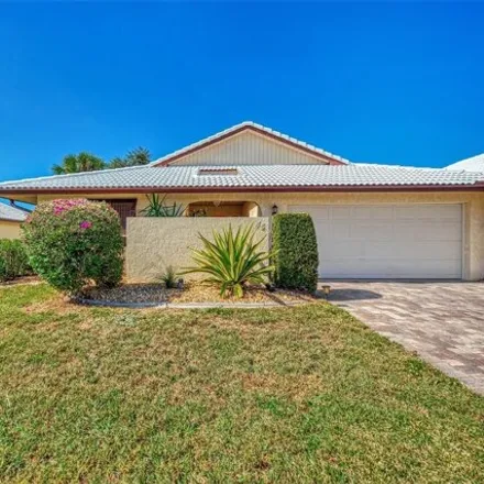 Buy this 2 bed house on 11 Sand Stone Circle in Sarasota County, FL 34293