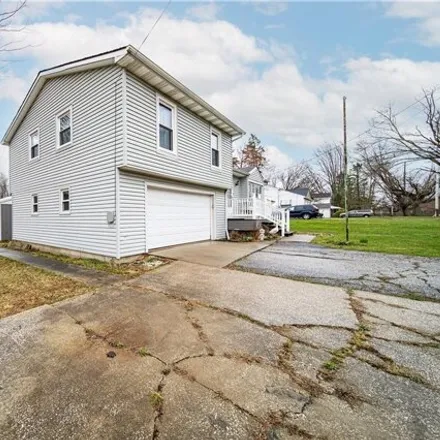 Image 3 - 5329 Clay Street, Geneva, Ashtabula County, OH 44041, USA - House for sale