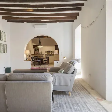 Rent this 5 bed house on Carrer de Fornalutx in 07600 Palma, Spain